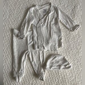 NWOT Carter's 3-Piece PurelySoft Top, Pants, and Hat Set